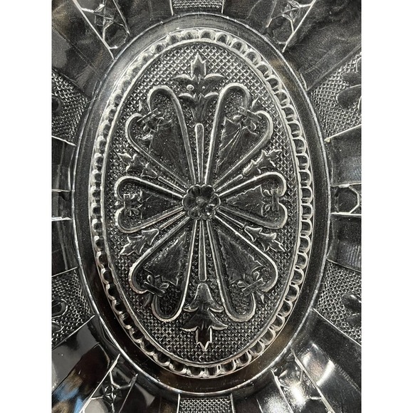Glass Serving bowl/Tray. Scalloped edge design. Great floral print. - Picture 4 of 7